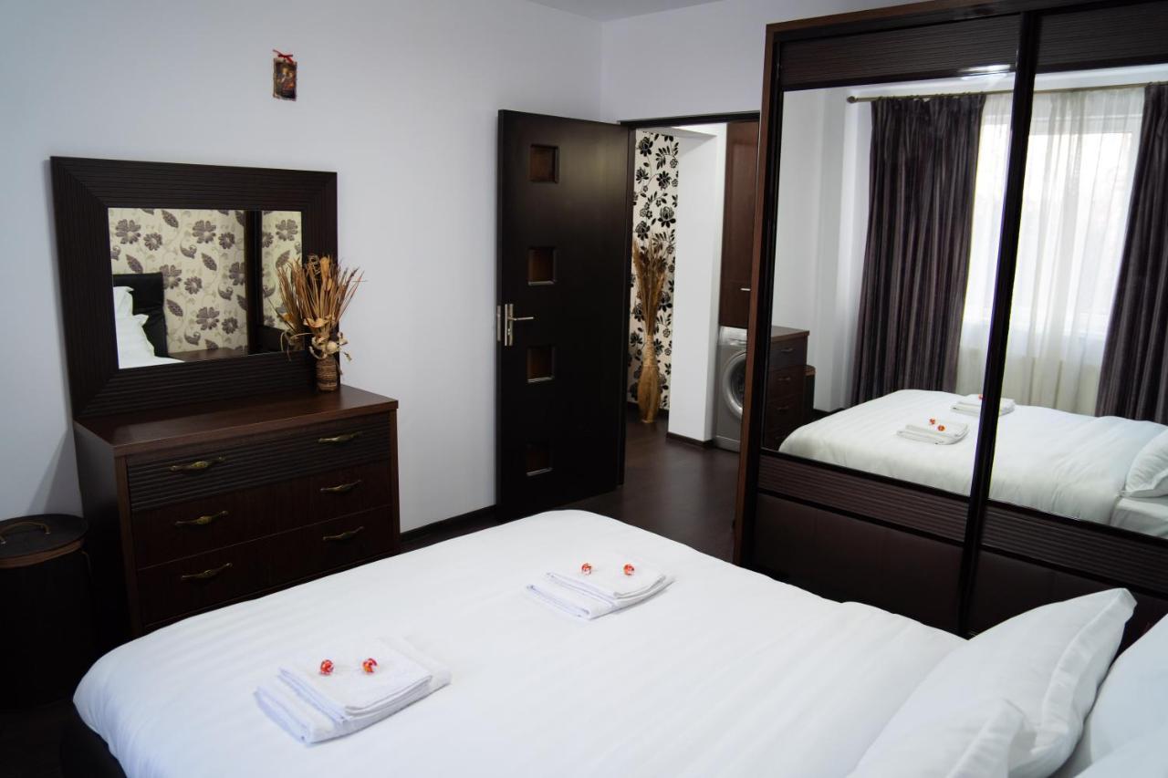 Ultracentral Golden Apartament 2 Suceava Exterior photo