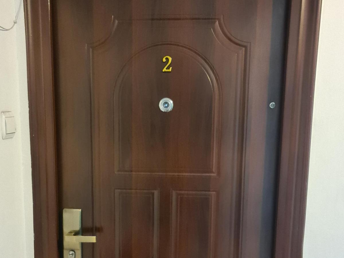 Ultracentral Golden Apartament 2 Suceava Exterior photo